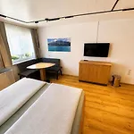 Gaestehaus Jedinger - Easy Access By Tram 3* St. Georgen im Attergau
