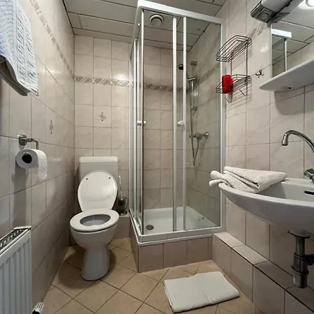 Gasthuis Gaestehaus Jedinger 3*