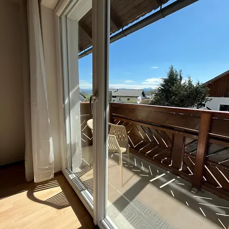 Gaestehaus Jedinger - Easy Access By Tram Konukevi