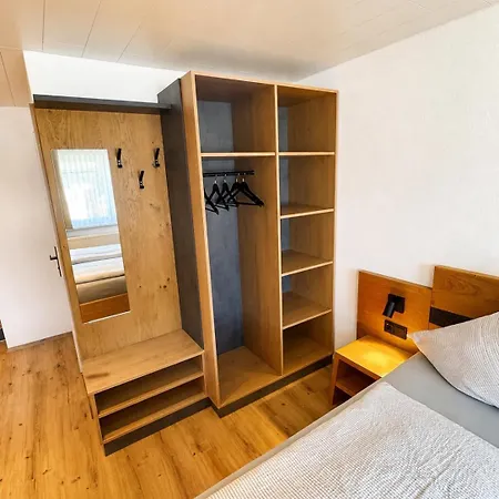 Gaestehaus Jedinger - Easy Access By Tram Konukevi