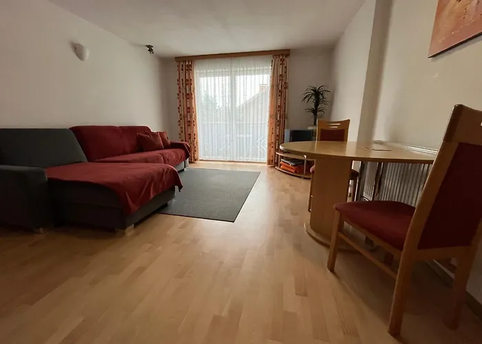 Gaestehaus Jedinger Πανσιόν Sankt Georgen im Attergau