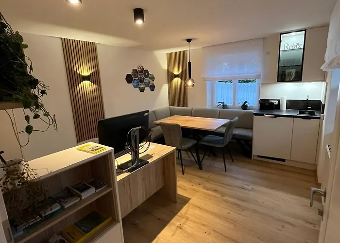 Gaestehaus Jedinger بيت ضيافة 3*