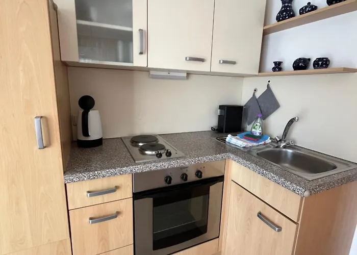 Gaestehaus Jedinger بيت ضيافة